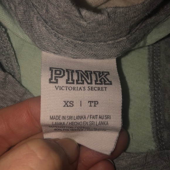 VS Pink XS Tank mint condition - Picture 2 of 5